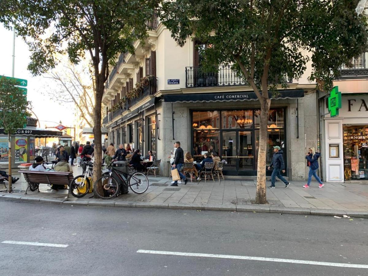Exyca Malasana Madrid Bagian luar foto